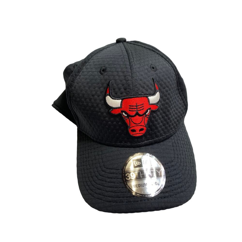 NWT Quilted Chicago Bulls‎ Core Classic New Era M/L Hat